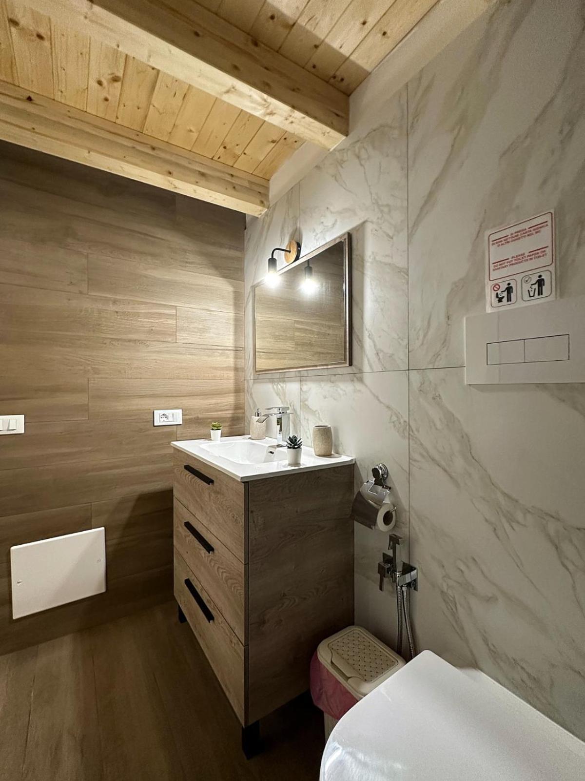 Apartment M&f